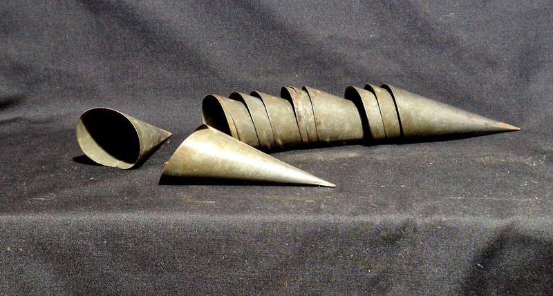 Vintage set of 12 Cream Horn moulds in tin