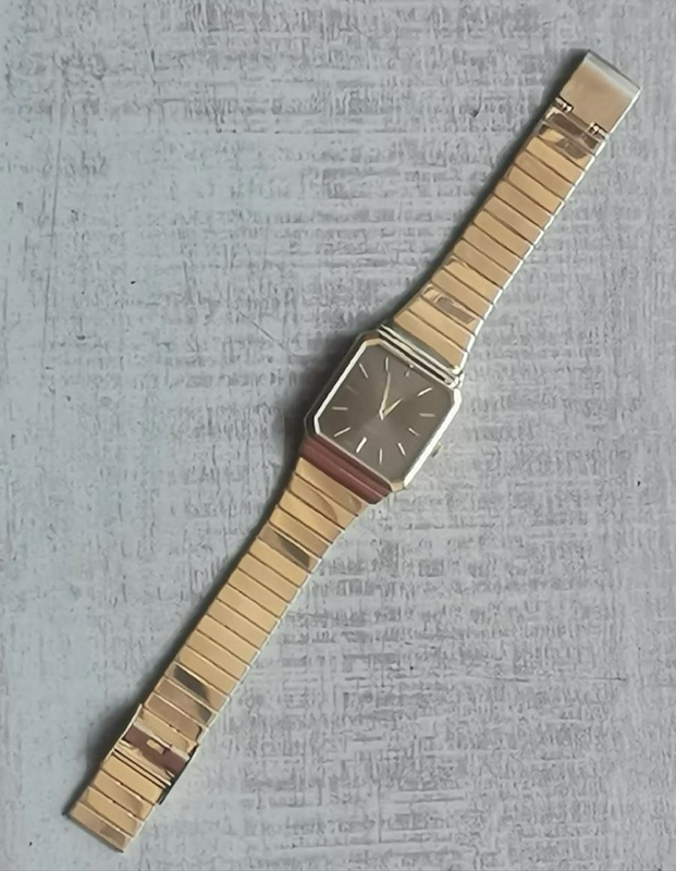 MENS VINTAGE OCCASION GOLD PLATED WATCH IN EXCELLENT WORKING CONDITION