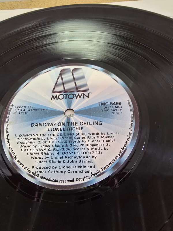LIONEL RICHIE- DANCING ON THE CEILING- LP