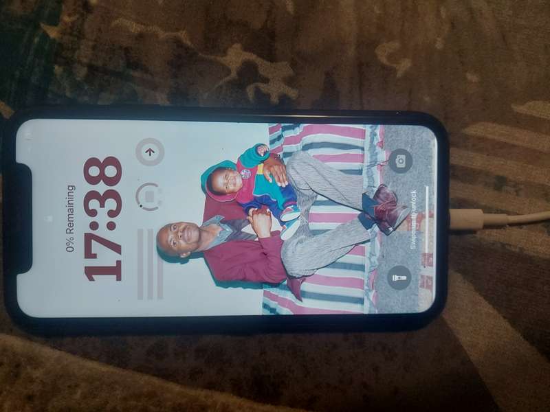 apple Iphone xr *READ*