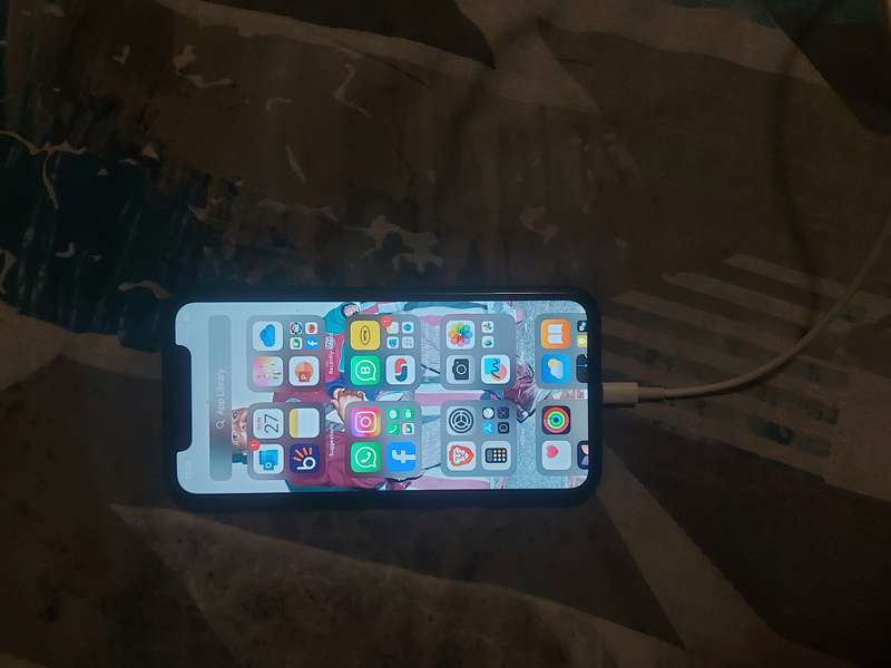 apple Iphone xr *READ*