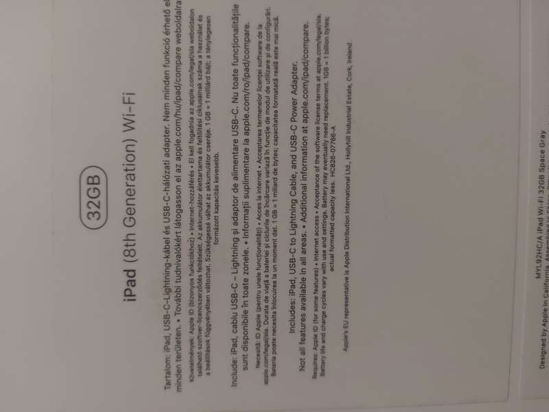 Apple iPad Wi-Fi 32GB (8th Generation)