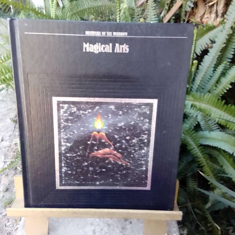 OCCULT COLLECTABLE BOOK: MYSTERIES OF THE UNKNOWN - MAGICAL ARTS