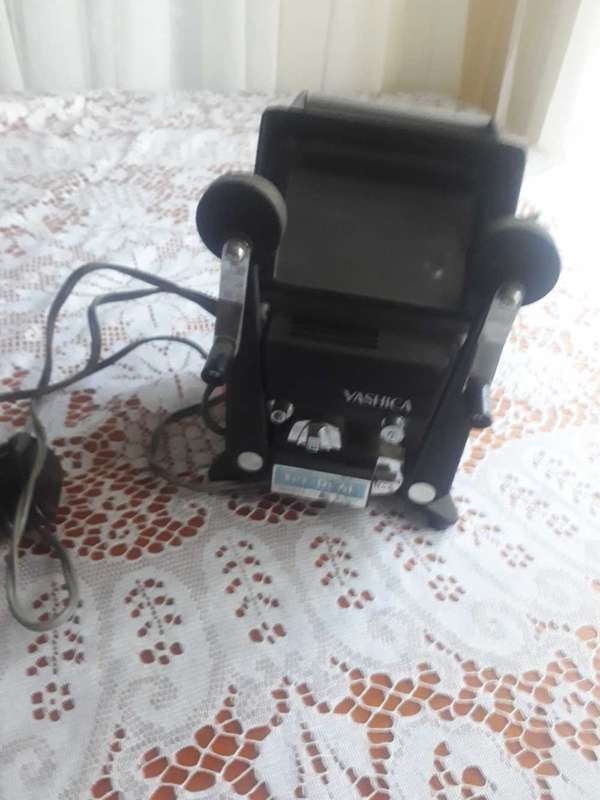 VINTAGE COLLECTABLE YASHICA 8PE- DUAL FILM EDITOR MADE IN JAPAN