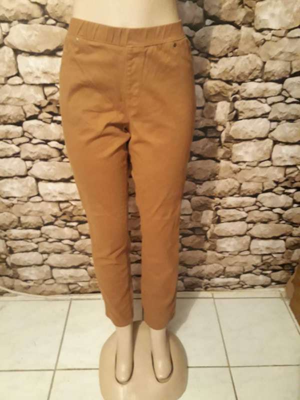 TANGO DENIM BRAND LIGHT BROWN JEGGING SIZE 40 - NEW CONDITION