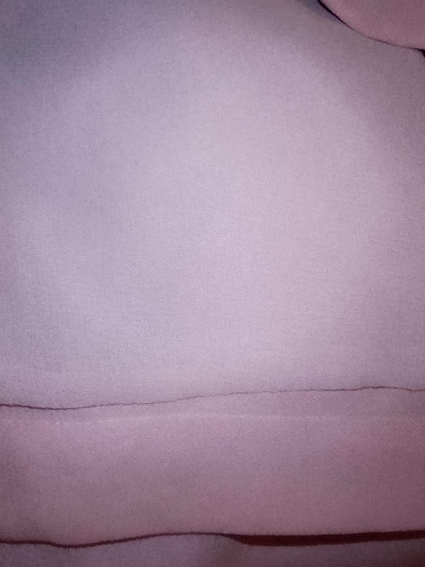 STUNNING LIGHT PINK SHEER THREE PIECE LADIES SKIRT SUIT WITH DECORATIVE DETAIL IN AS NEW CONDITION