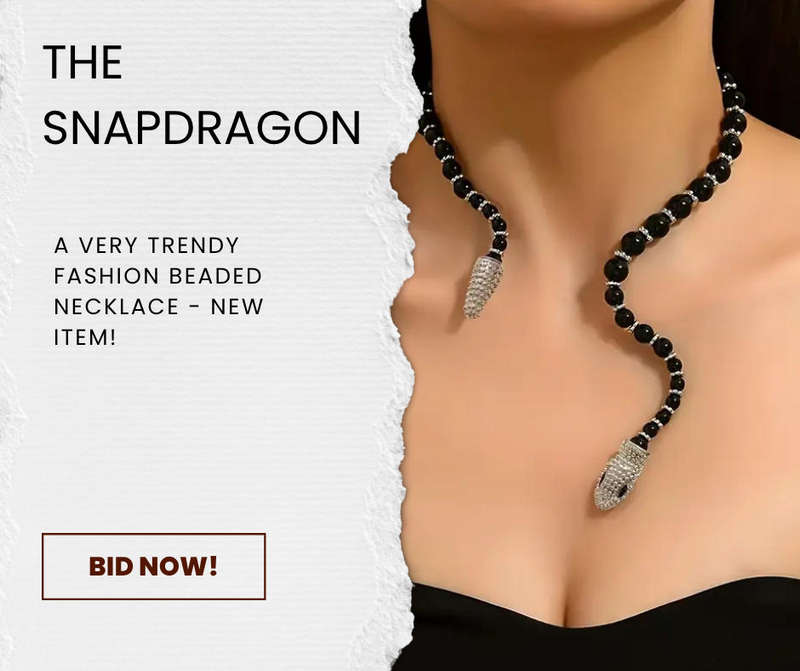 A Gothic Mysterious Fashion Beaded Necklace Snake-shaped Jewelry