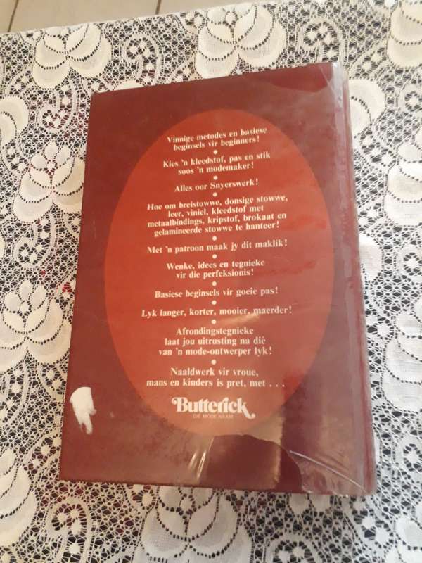 CRAFT BOOK - DIE BUTTERICK NAALDWERKBOEK - GEREED KNIP STIK
