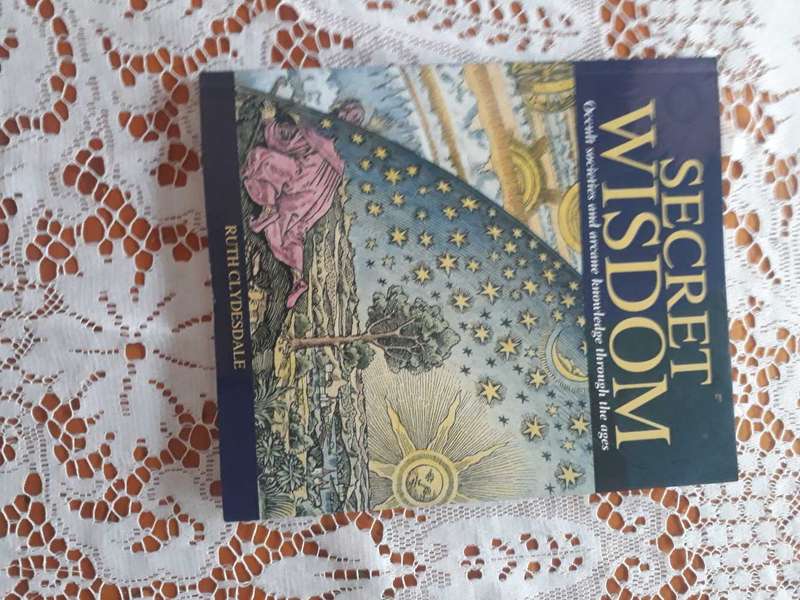 OCCULT BOOK - SECRET WISDOM OCCULT SOCIETIES AND ARCANE KNOWLEDGE THROUGH THE AGES - SOFTCOVER