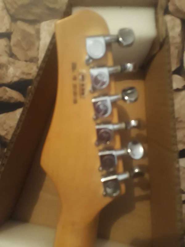 ELECTRIC GUITAR - PALMER YB20100198 ELECTRIC GUITAAR WITH BAG - 100% WORKING