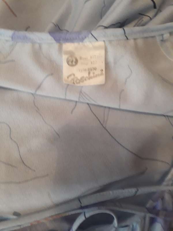 VINTAGE FLORAL PATTERN DRESS WITH MATCHING BELT FROM FOCHINI - SIZE 22