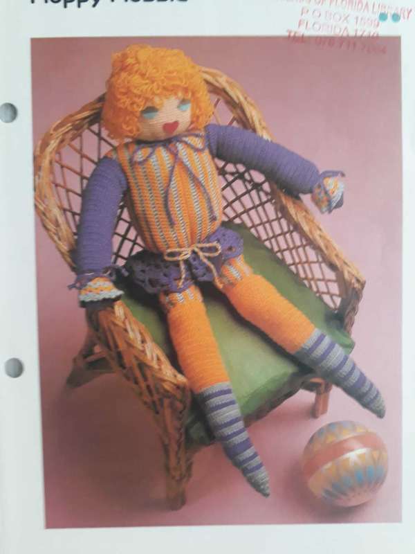 TOY KNITTING PATTERN  - FLOPPY FLOSSIE