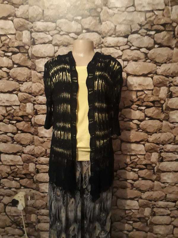 FEMININE BLACK KNITTED HOODED COVER IN POLY COTTON WITH LACE PATTERN - SIXE SIZE 12/36/L
