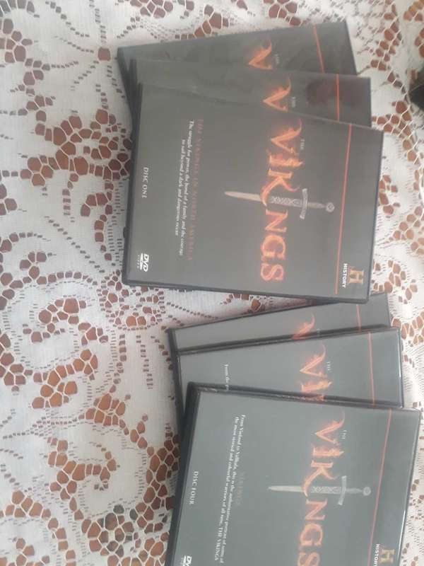 THE VIKINGS 6 DVD BOX SET FROM HISTORY CHANNEL