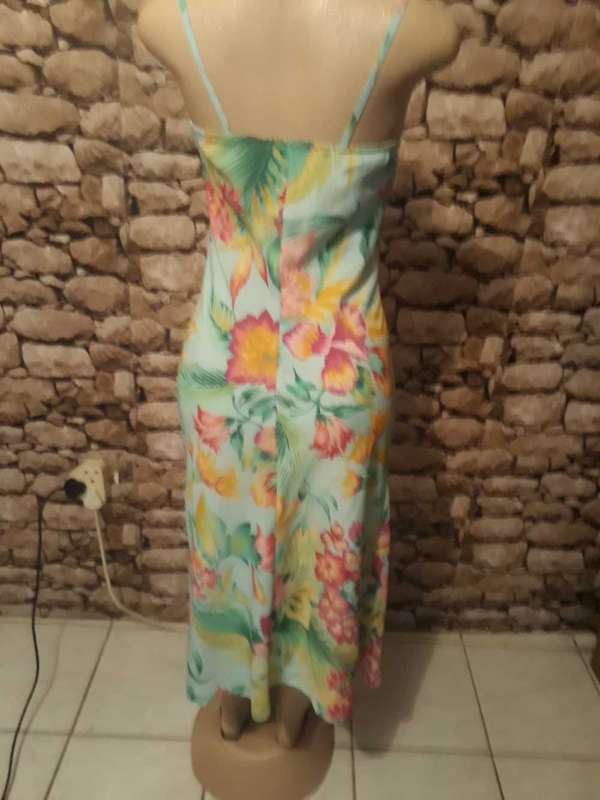 FOSCHINI BRAND HIGH LOW SEAM SUMMER DRESS IN AS NEW CONDTION - SIZE 6/30/XS