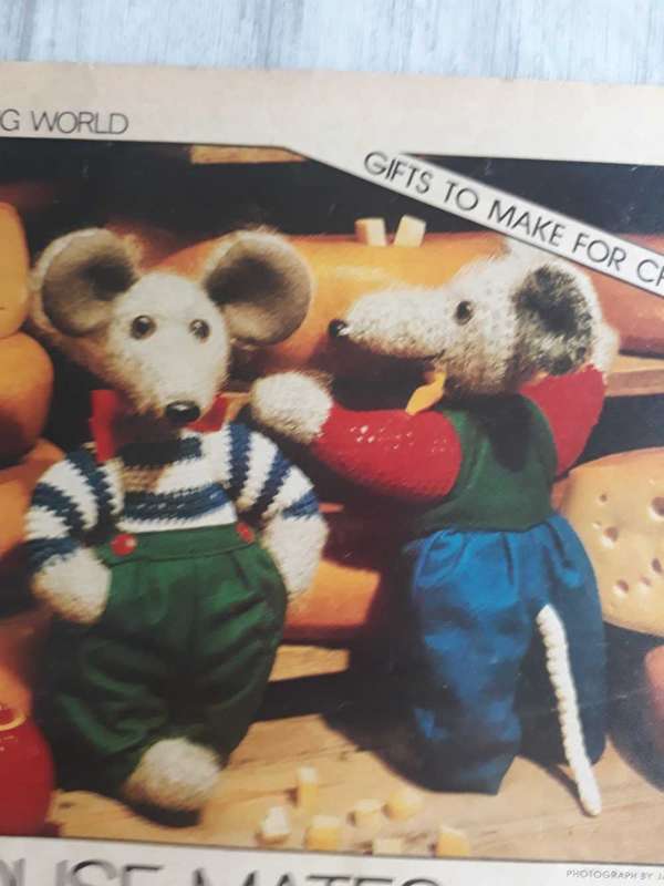 TOY CROCHET PATTERN  - MOUSE MATES