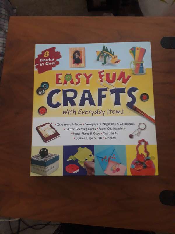CRAFT BOOK - Easy fun crafts with everyday items hardcover as new - FILE