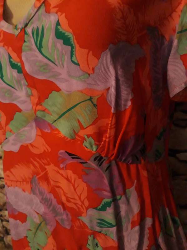 LOVELY COLOURFUL SUMMER DRESS IN 100% VISCOSE - NEW ITEM - SIZE 28/30 SMALL