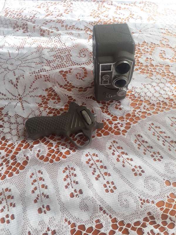 VINTAGE COLLECTABLE NIZO EXPOSOMAT 8T WITH HANDLE