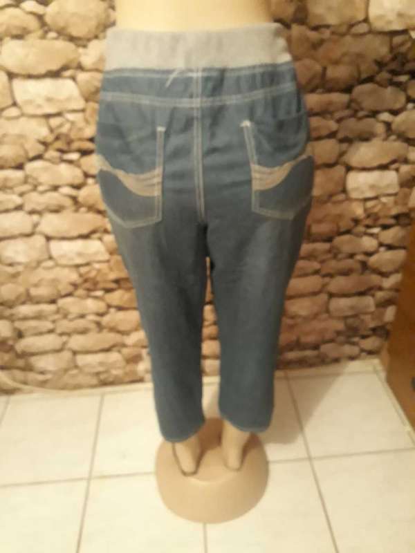 REAL CLOTHING BRAND CROPPED DENIM PANTS WITH DRAWSTRING - SIZE 16/38/2XL - GOOD CONDITION