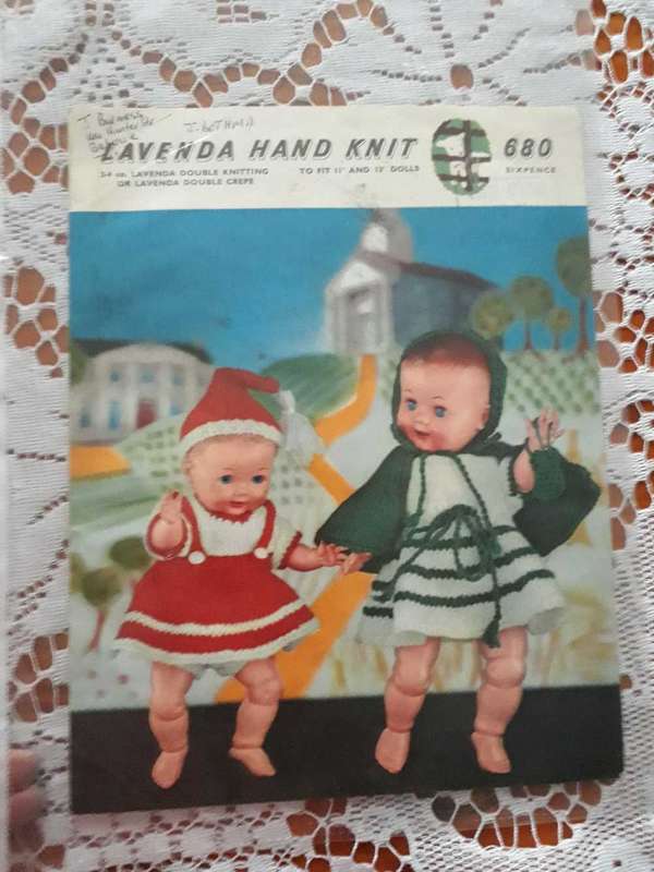 DOLL KNITTING PATTERN - LAVENDA HAND KNIT 680