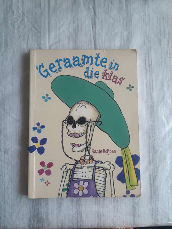 CHILDREN'S BOOK - AFRIKAANS - GERAAMTE IN DIE KAS DEUR FANIE VILJOEN - GOEIE TOESTAND
