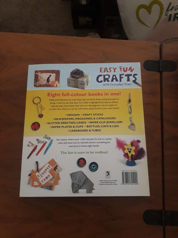 CRAFT BOOK - Easy fun crafts with everyday items hardcover as new - FILE