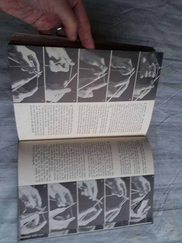 ANTIQUARIAN KNITTING BOOK - MARGARET MURRAY/JANE KOSTER  - PRICTICAL FAMILY KNITTING ILLUSTRATED