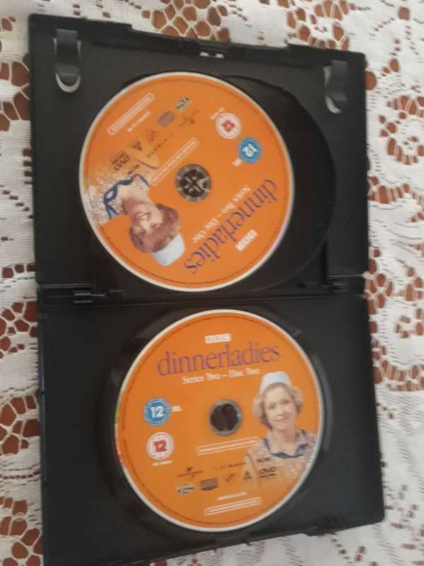 DVD BOX SET - DINNERLADIES THE COMPLETE COLLCTION IN MINT CONDITION