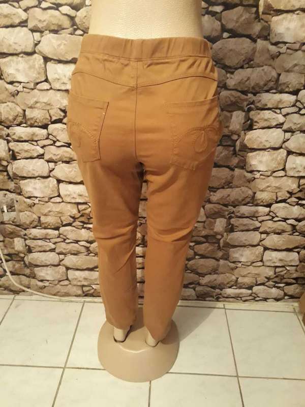 TANGO DENIM BRAND LIGHT BROWN JEGGING SIZE 40 - NEW CONDITION