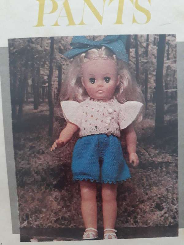 DOLL KNITTING PATTERN - SMARTY PANTS