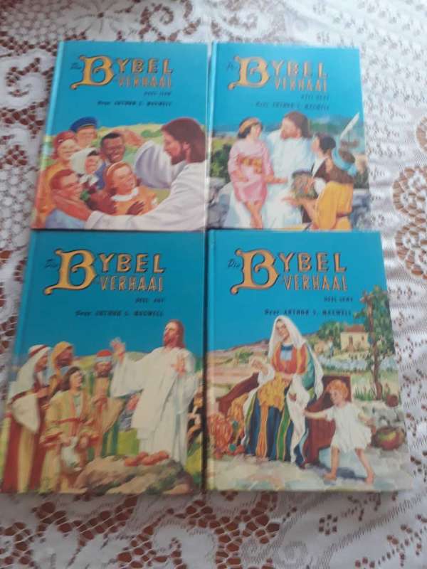 ANTIQUARIAN COLLECTABLE BOOKS - DIE BYBEL VERHAAL IN AFRIKAANS  VOL 1 - 10 - SELLING AS IS.