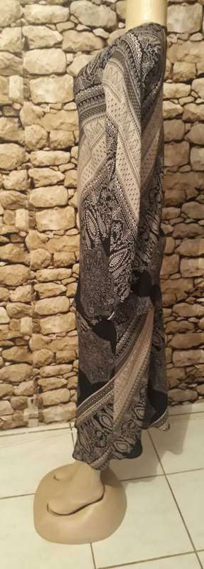 VINTAGE TOPICS BRAND TWO PIECE DRESS SET IN PAISLEY PATTERN - SIZE 10/34/MEDIUM