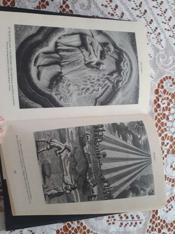 OCCULT BOOK - THE ZELATOR A MODERN INITIATE EXPLORES THE ANCIENT MYSTERIES