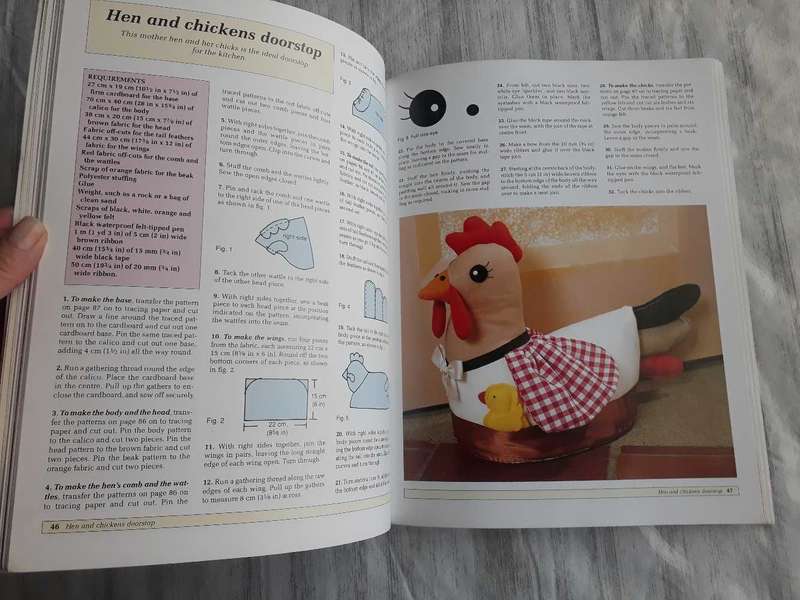 CRAFT BOOK - MAKE MORE SOFT TOYS BY GAIL ATTWELL