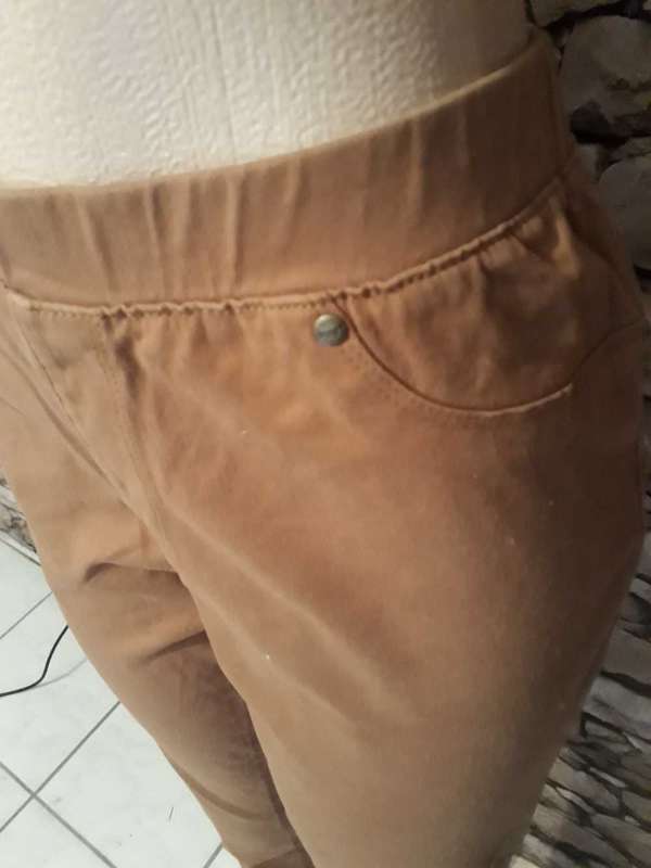 TANGO DENIM BRAND LIGHT BROWN JEGGING SIZE 40 - NEW CONDITION