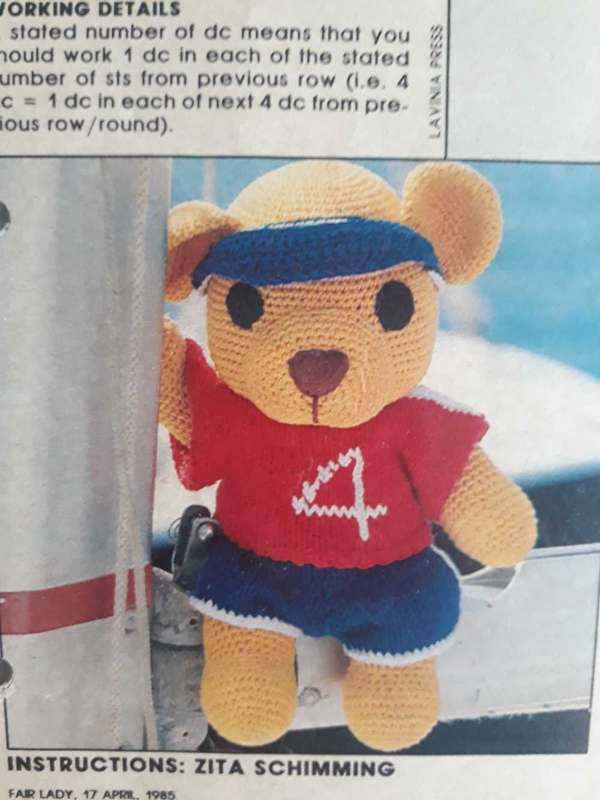 TOY CROCHET PATTERN  - JOGGER BEAR