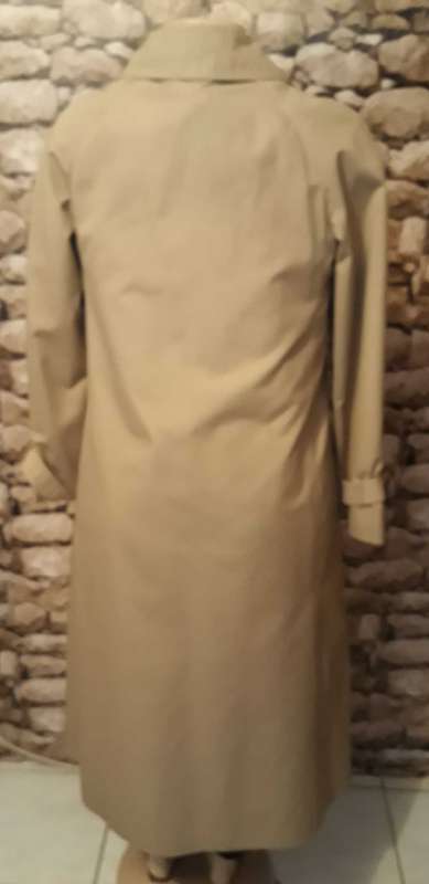 COAT - VINTAGE RUDCO RAINCOAT BEIGE WITH REMOVABLE INNER AS NEW CONDITION - SIZE 10/34/M