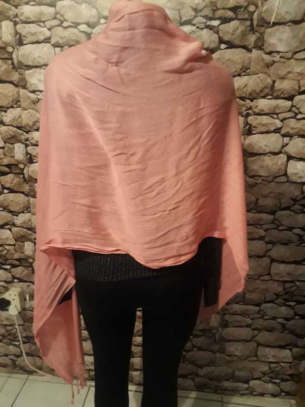 SHAWL - PINK SHEER VERY SOFT FABRIC - 100% POLYESTER