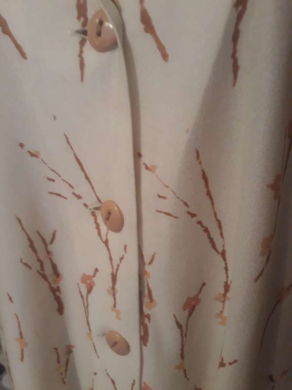 TASTEFULLY PATTERN RICH CREAM WITH BRIWN FLORAL PATTERN TORI DRESX