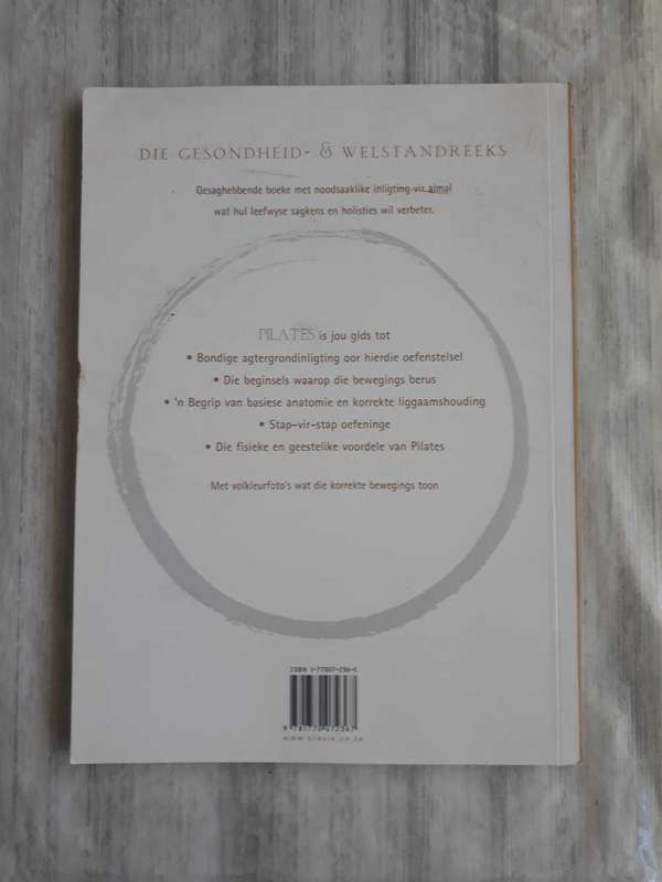 HEALTH, MIND & BODY BOOK - PILATES DEUR PATRICIA LAMOND