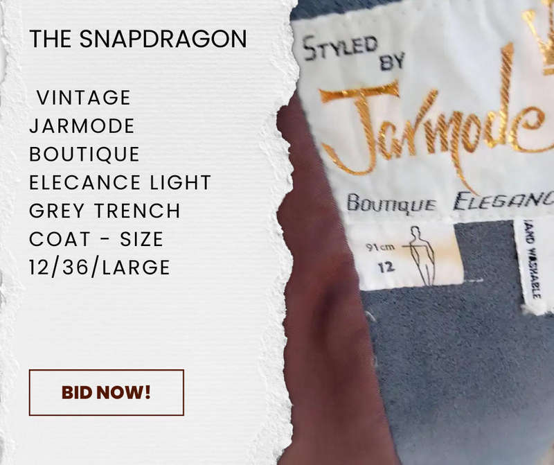 VINTAGE JARMODE BOUTIQUE BRAND LIGHT GREY COAT WITH BEAUTIFUL STITCHING DETAIL ON SLEEVES!!!