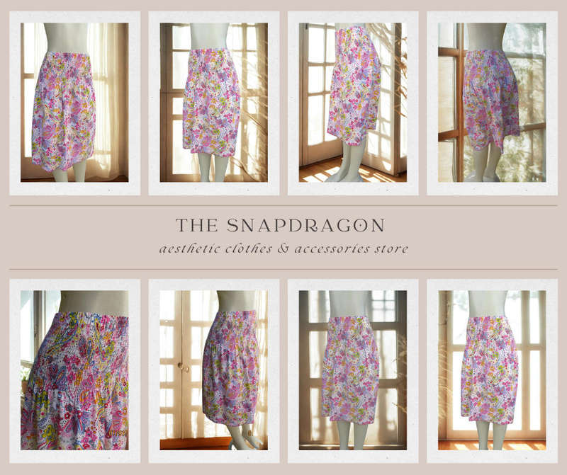 Easy to wear polycotton skirt in Red/pink/blue/yellow patterns with Extra wide elasticated yoke.
