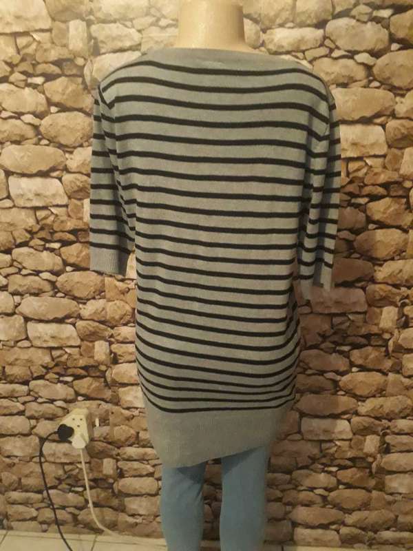 IMAGE BRAND BLACK/GREY KNITTED TOP IN NEW CONDITION - SIZE 14/38/XL