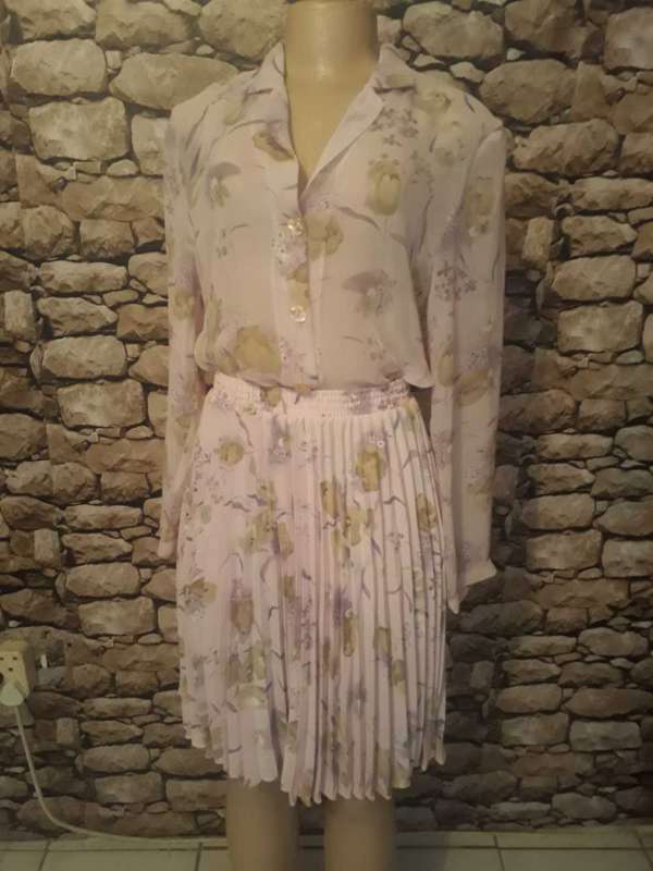 VINTAGE  2 PIECE SKIRT SUIT - KELSO ADDRESSING SUCCESS FLOWER PRINT - SIZE 10/34/MEDIUM