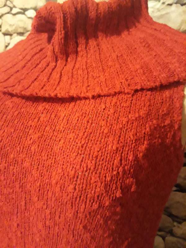 Debbie Morgan Brand - Dark Red Pullover Knitted Top with Cowl Neck and Sleeveless - Size S/8/32