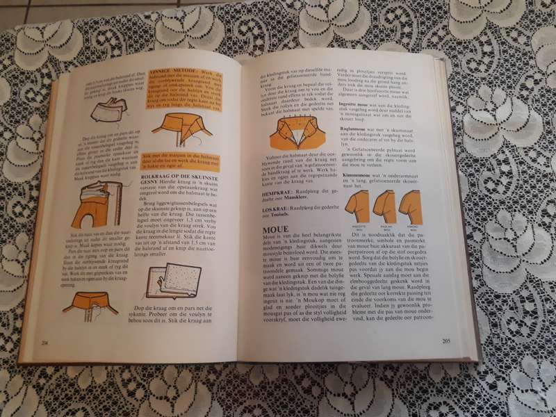 CRAFT BOOK - DIE BUTTERICK NAALDWERKBOEK - GEREED KNIP STIK