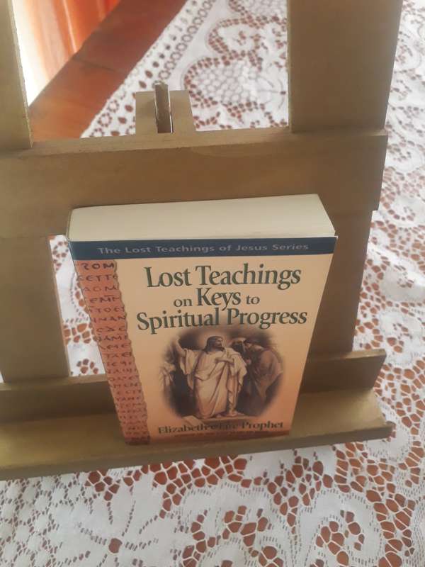 OCCULT BOOK - LOST TEACHINGS ON KEYS TO SPIRITUAL PROGRESS