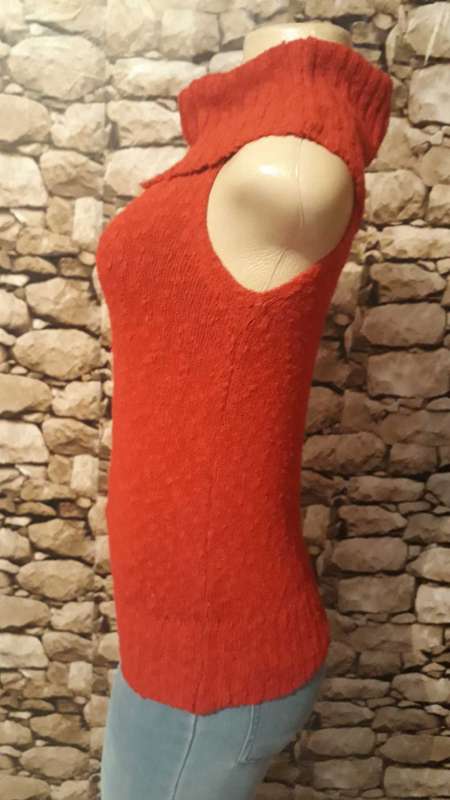 Debbie Morgan Brand - Dark Red Pullover Knitted Top with Cowl Neck and Sleeveless - Size S/8/32