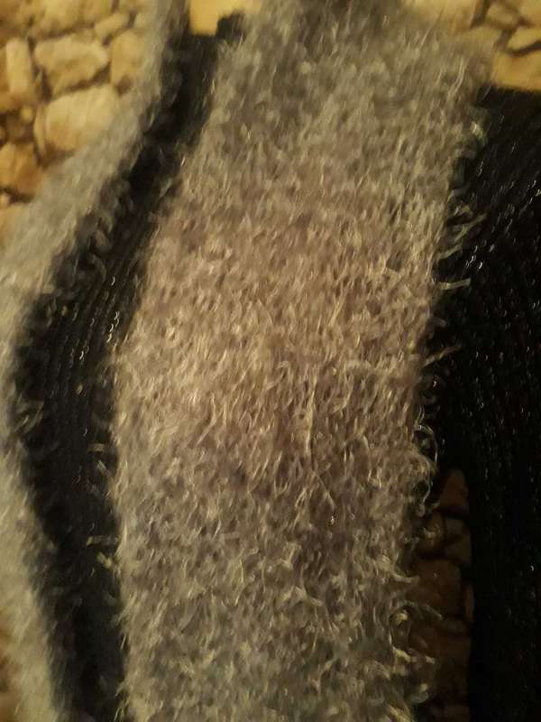 SCARF - LIGHT GREY VERY SOFT KNITTED IN EYELASH YARN